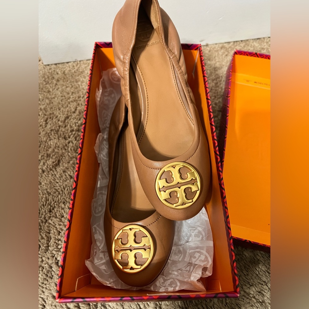 Tory Burch Chelsea ballet scrunch back nappa leather in royal tan